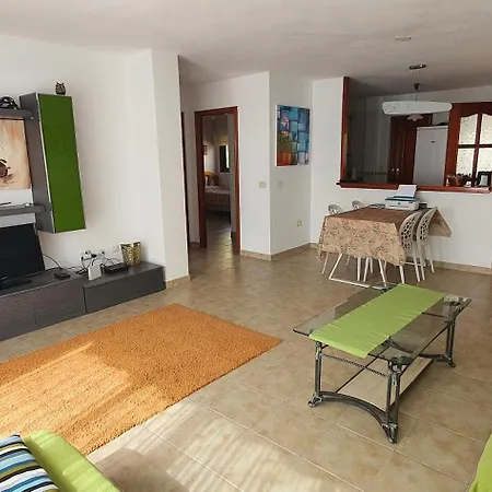 2 Bedroom Apartment *