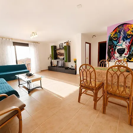 2 Bedroom Apartment Callao Salvaje